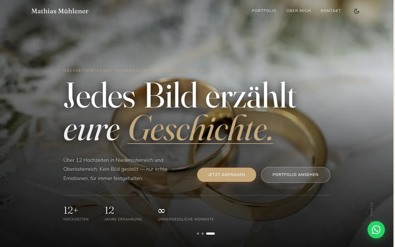 Startseite der Website für Hochzeitsfotograf Mathias Mühlener: Nahaufnahme zweier Eheringe, darüber die Zeile „Jedes Bild erzählt eure Geschichte“.
